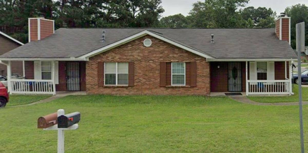 Apartment for rent at 105 Fruitwood Trace, Riverdale, GA 30296