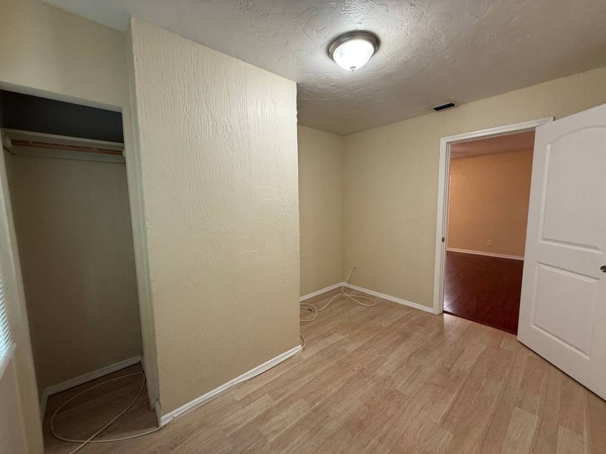 House for rent at 930 20th Ave S, Saint Petersburg, FL 33705