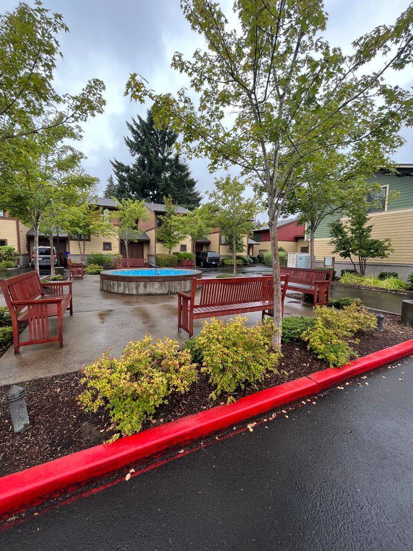House for rent at 1445 Perdue Loop, Eugene, OR 97401