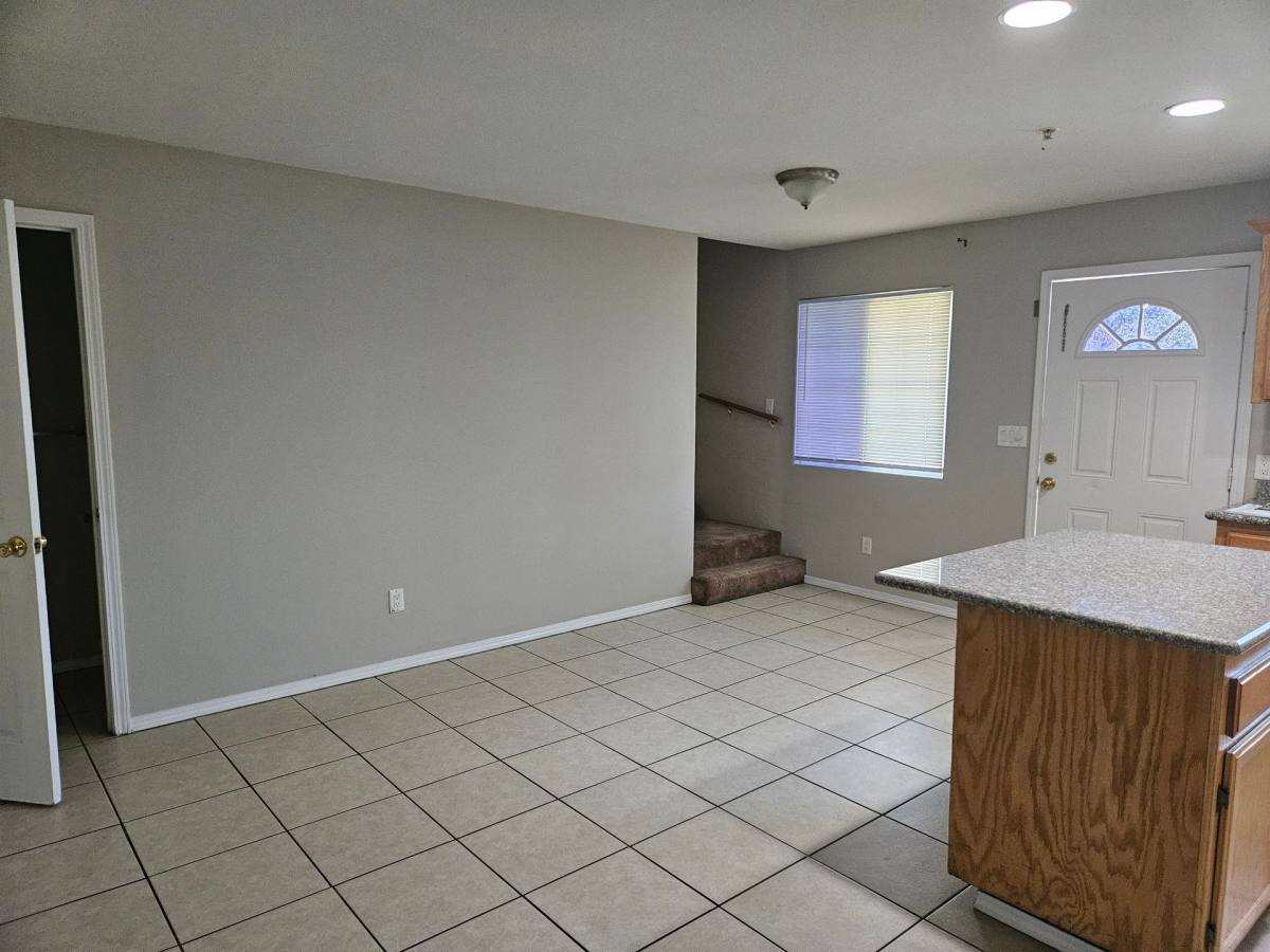 Apartment for rent at 2785 Central Park Dr #A-C, Wasco, CA 93280