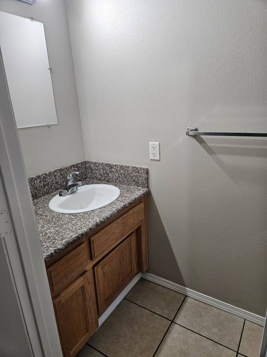Apartment for rent at 2785 Central Park Dr #A-C, Wasco, CA 93280