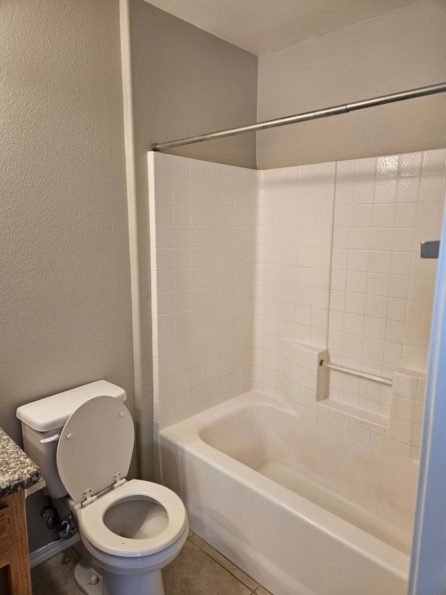 Apartment for rent at 2785 Central Park Dr #A-C, Wasco, CA 93280