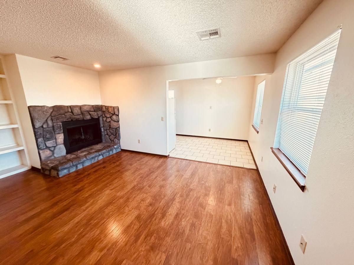 Apartment for rent at 316 Falcon Court, Norman, OK 73069