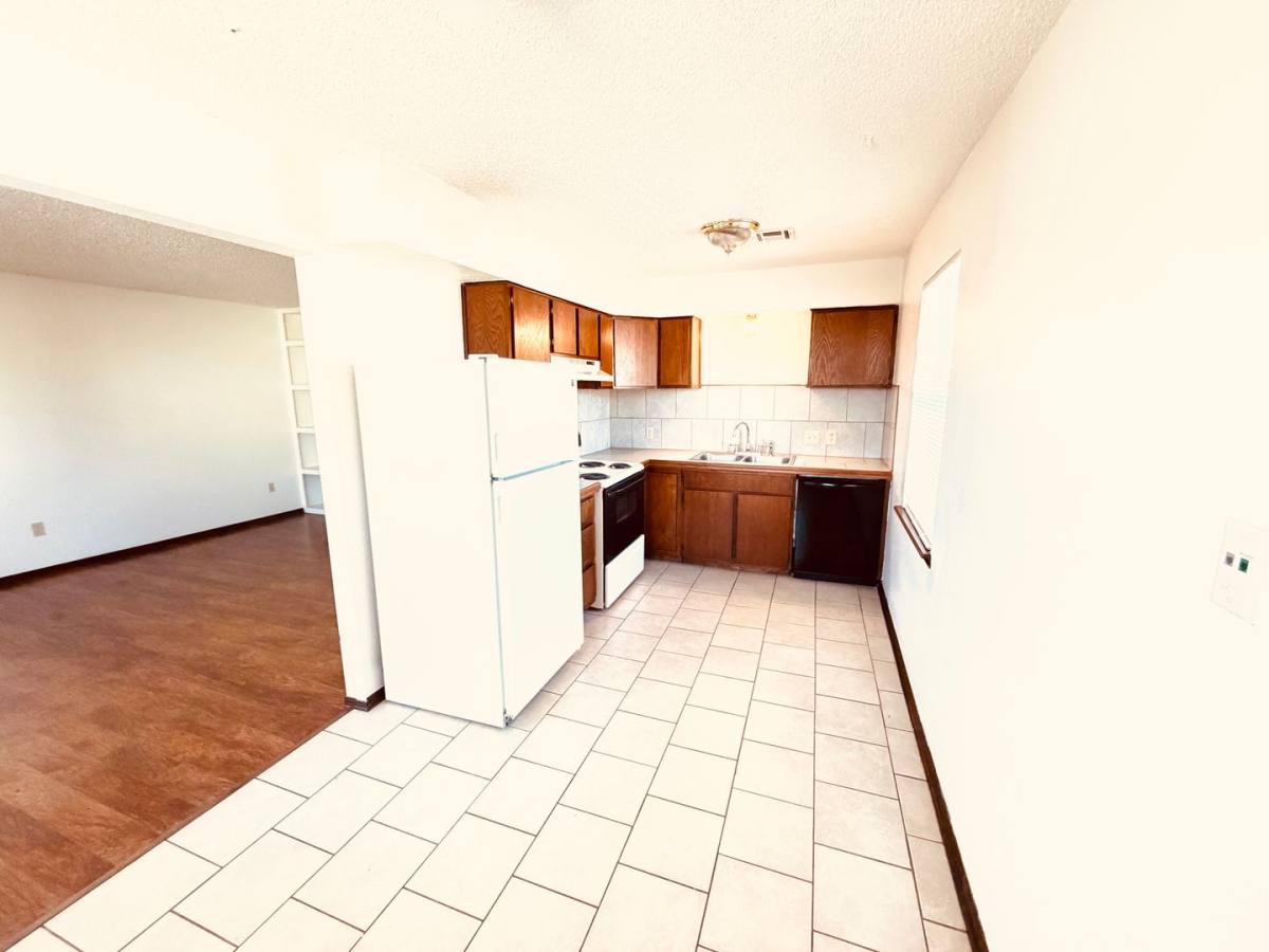 Apartment for rent at 316 Falcon Court, Norman, OK 73069