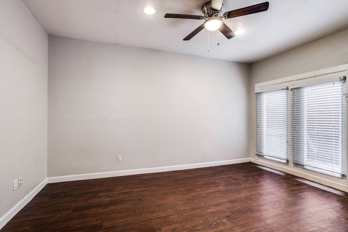 Apartment for rent at 5114 Bryan St, Dallas, TX 75206