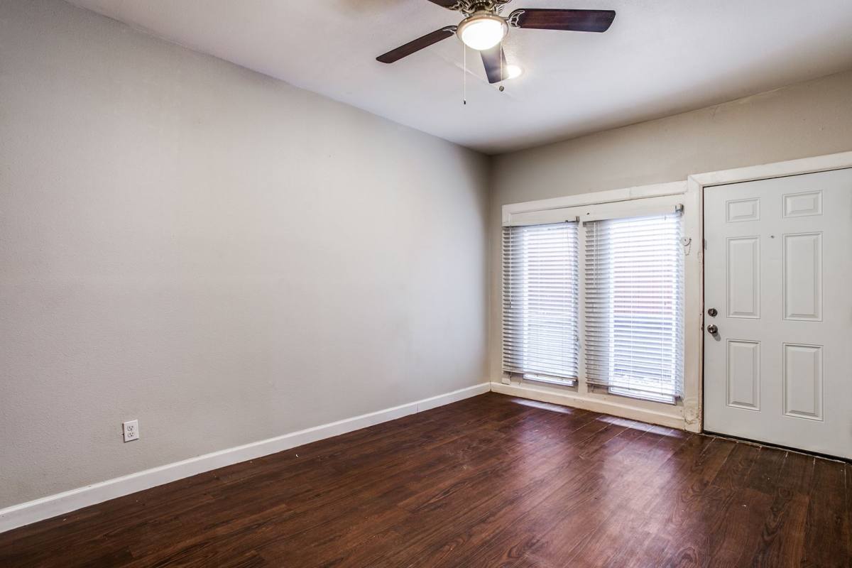 Apartment for rent at 5114 Bryan St, Dallas, TX 75206