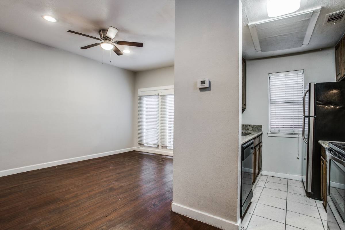 Apartment for rent at 5114 Bryan St, Dallas, TX 75206