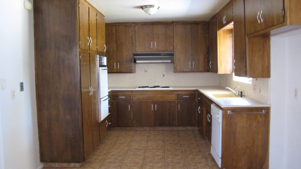House for rent at 2109 Belvedere Ave, Bakersfield, CA 93304