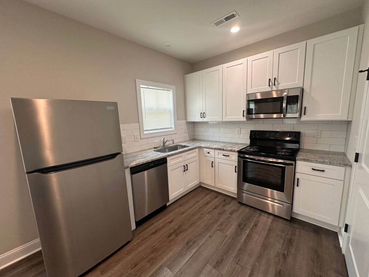 House for rent at 4310-A Peachtree Ave, Wilmington, NC 28403