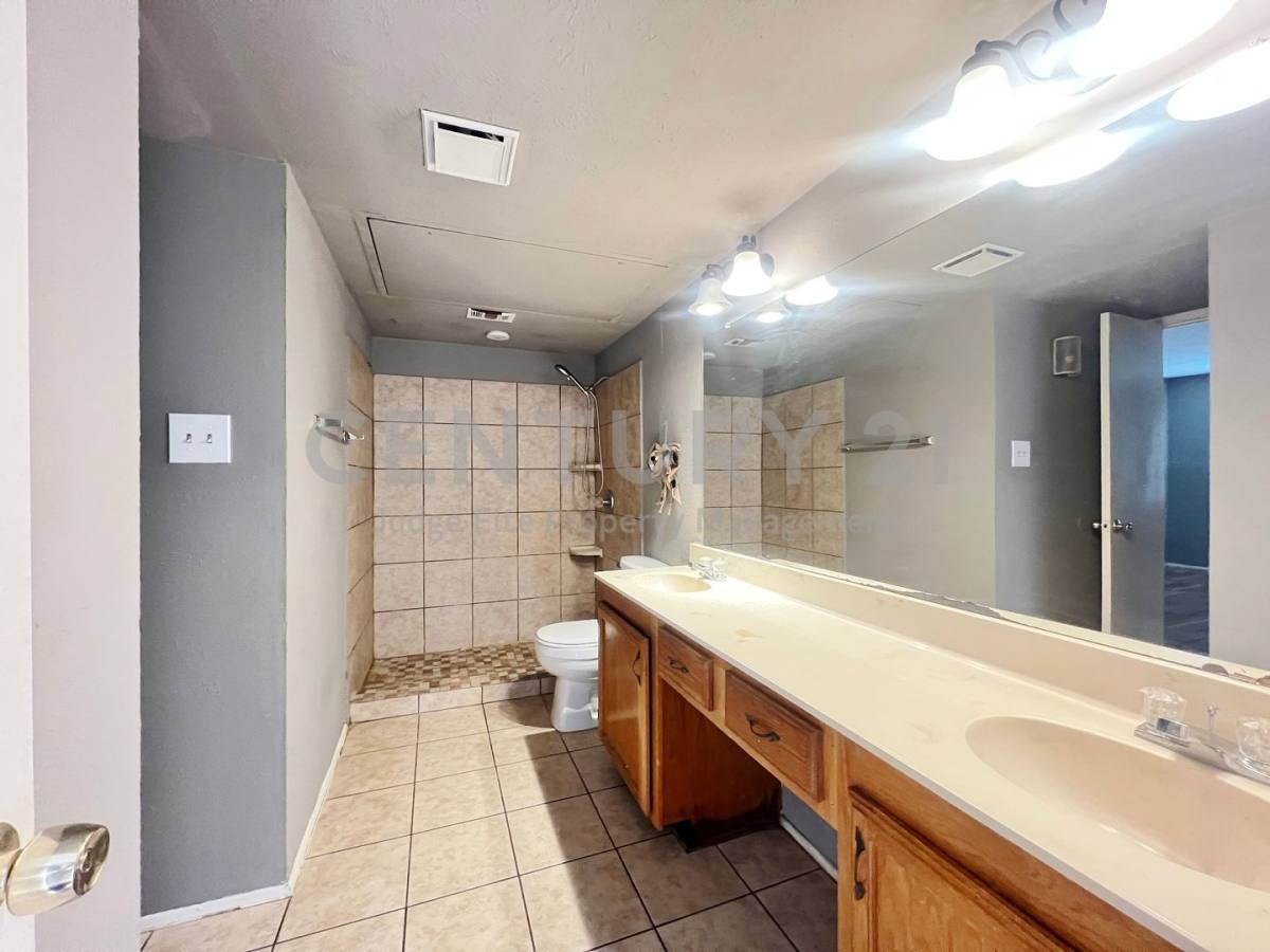 House for rent at 6011 Dooley Dr, The Colony, TX 75056
