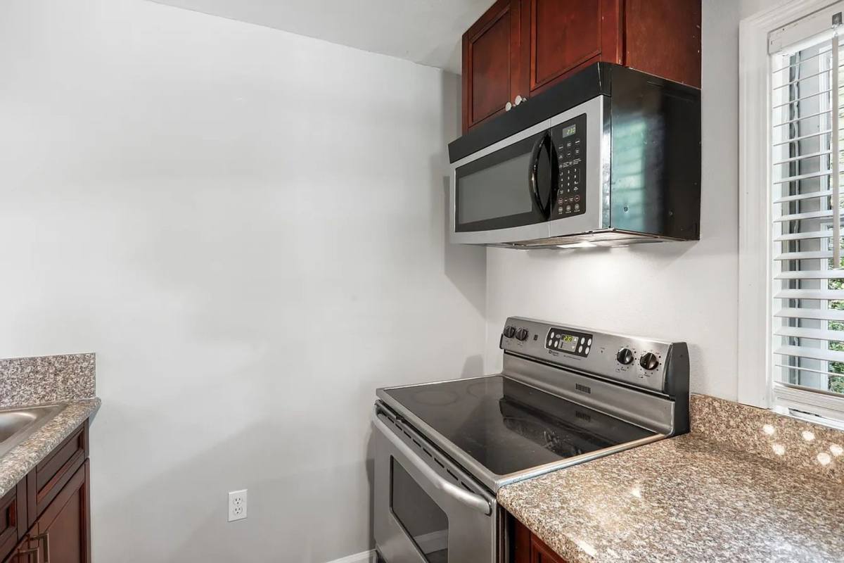 Apartment for rent at 1268 Eastland Rd SE, Atlanta, GA 30316