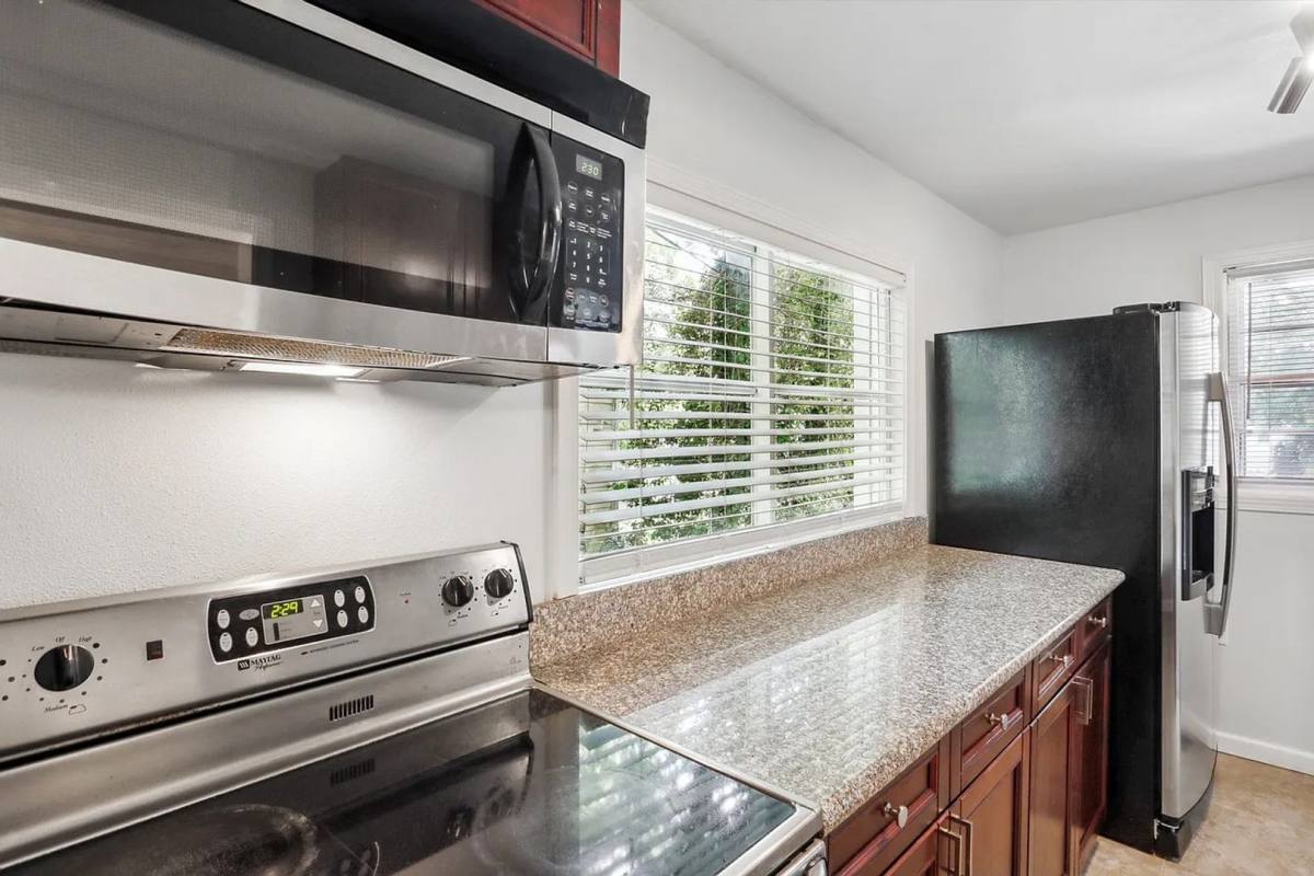 Apartment for rent at 1268 Eastland Rd SE, Atlanta, GA 30316