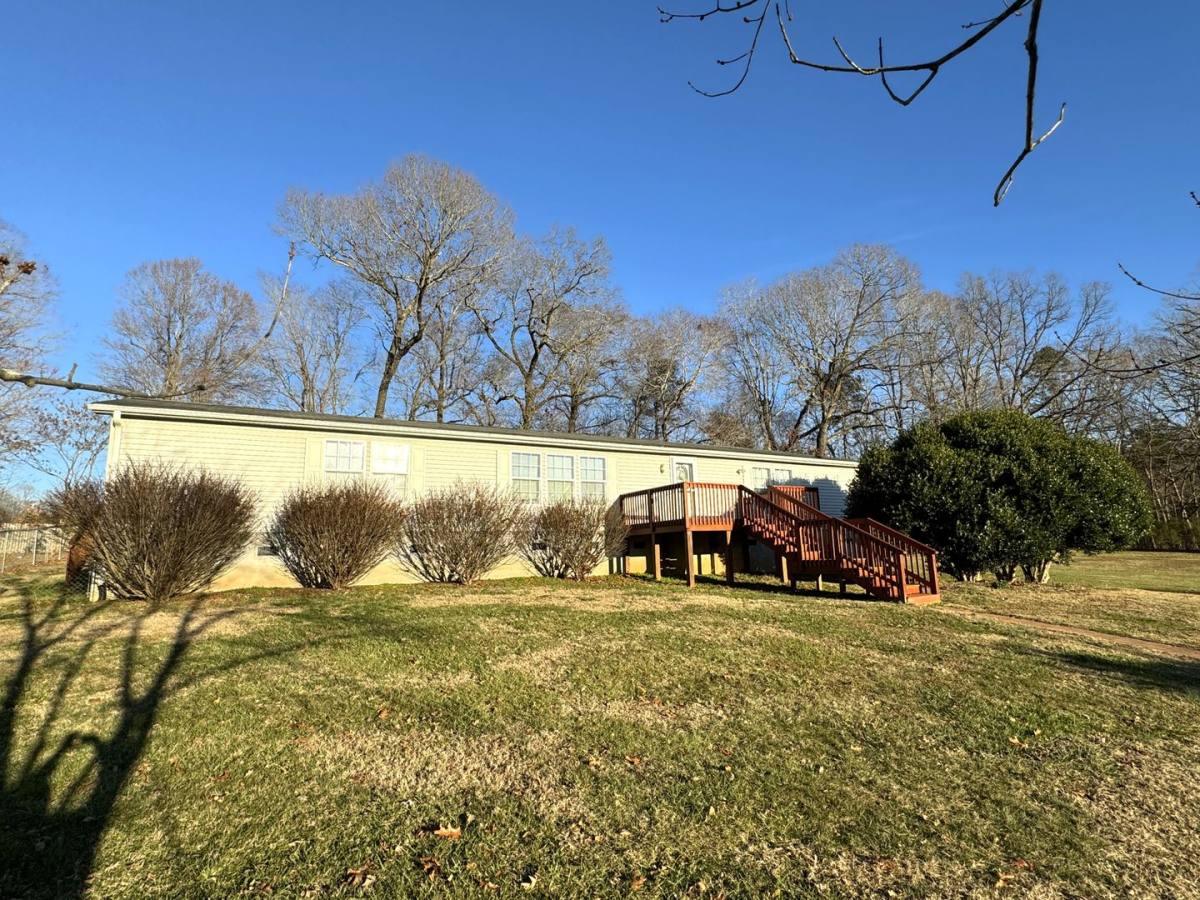 House for rent at 257 Edgewood Church Rd, Mebane, NC 27302