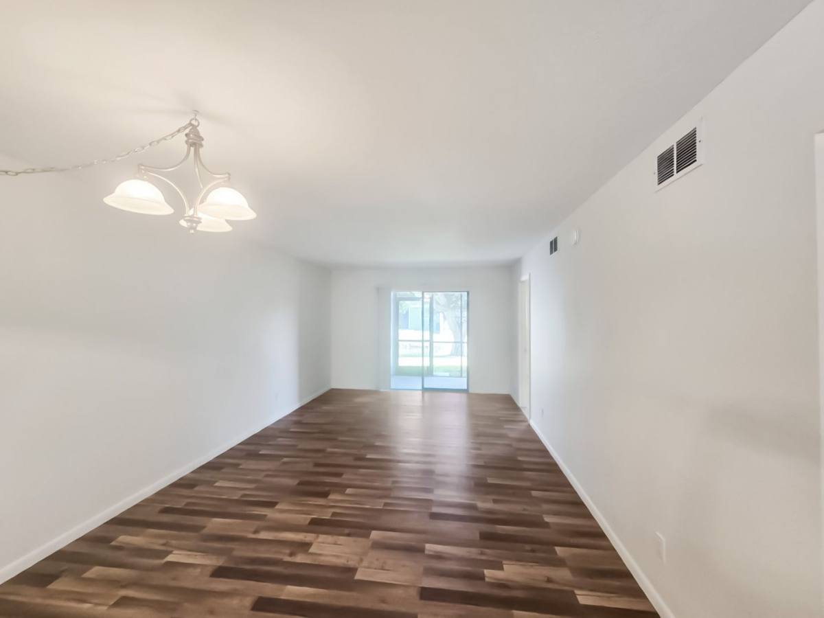 Condo for rent at 6033 34th St W #11, Bradenton, FL 34210