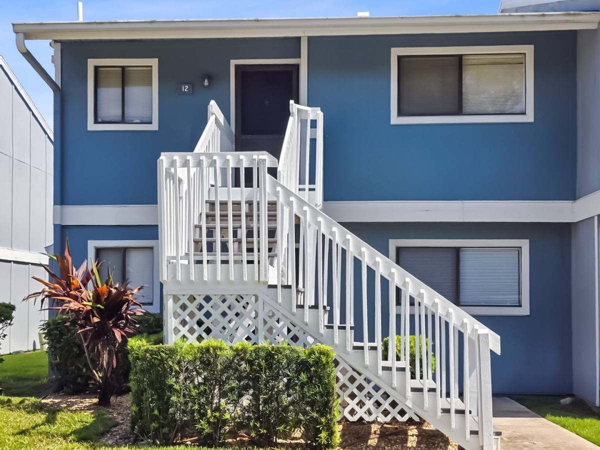 Condo for rent at 6033 34th St W #11, Bradenton, FL 34210