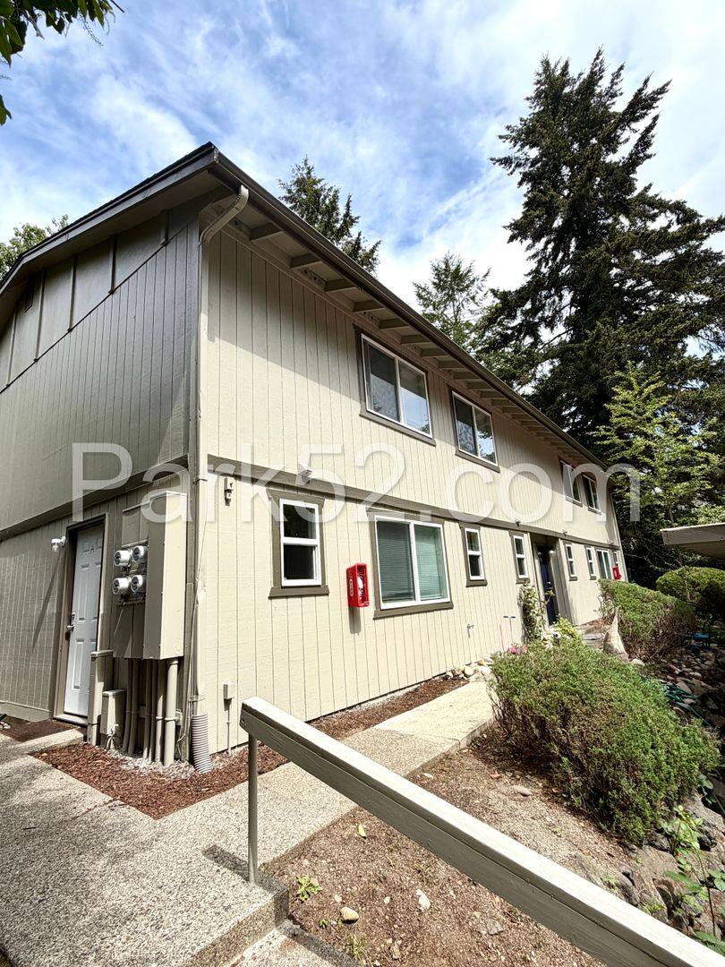 Townhouse for rent at 9421 43rd St Court W, Tacoma, WA 98466