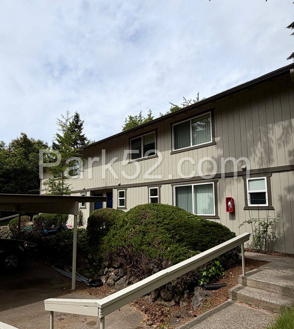 Townhouse for rent at 9421 43rd St Court W, Tacoma, WA 98466