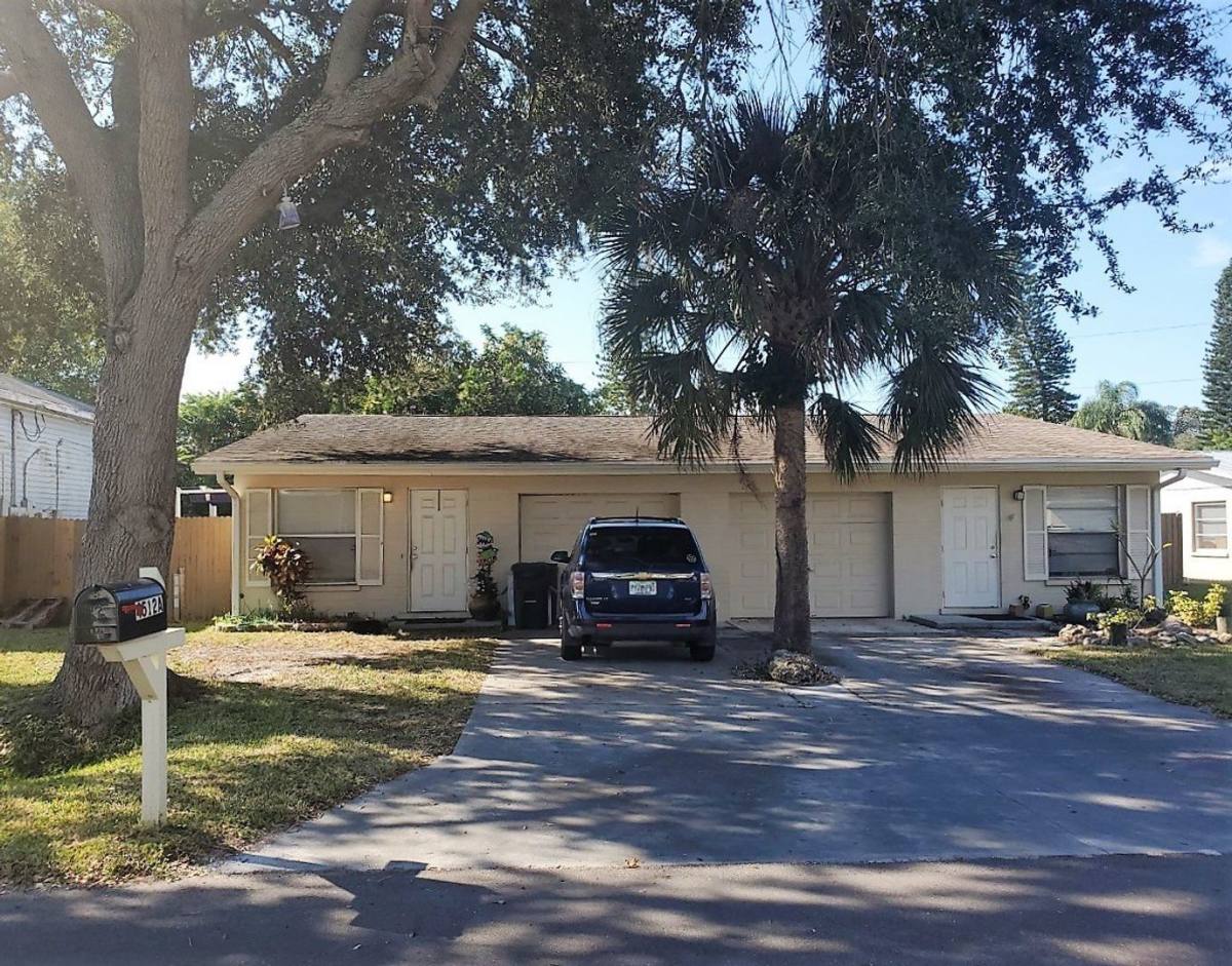Apartment for rent at 4512 86th St Court, Bradenton, FL 34210