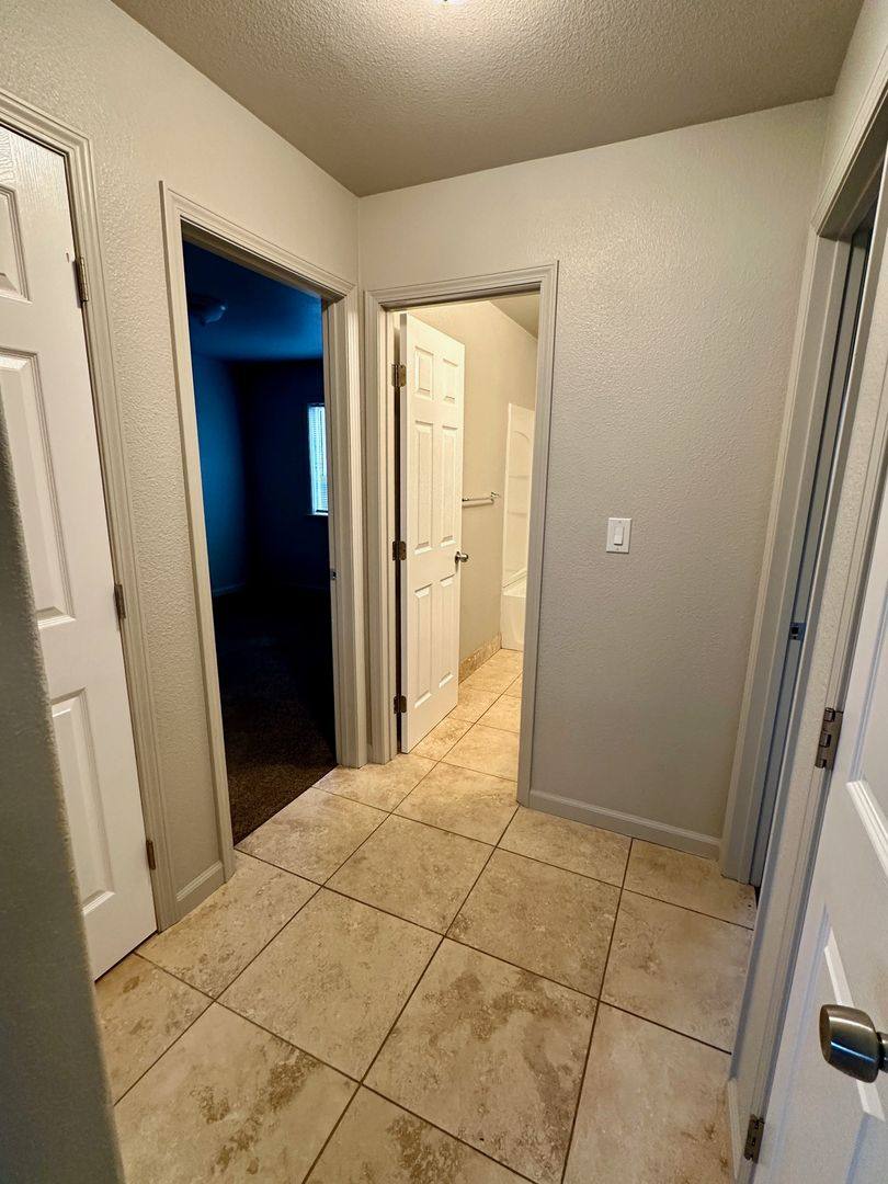 Apartment for rent at 337 N Merrill Ave, Willows, CA 95988
