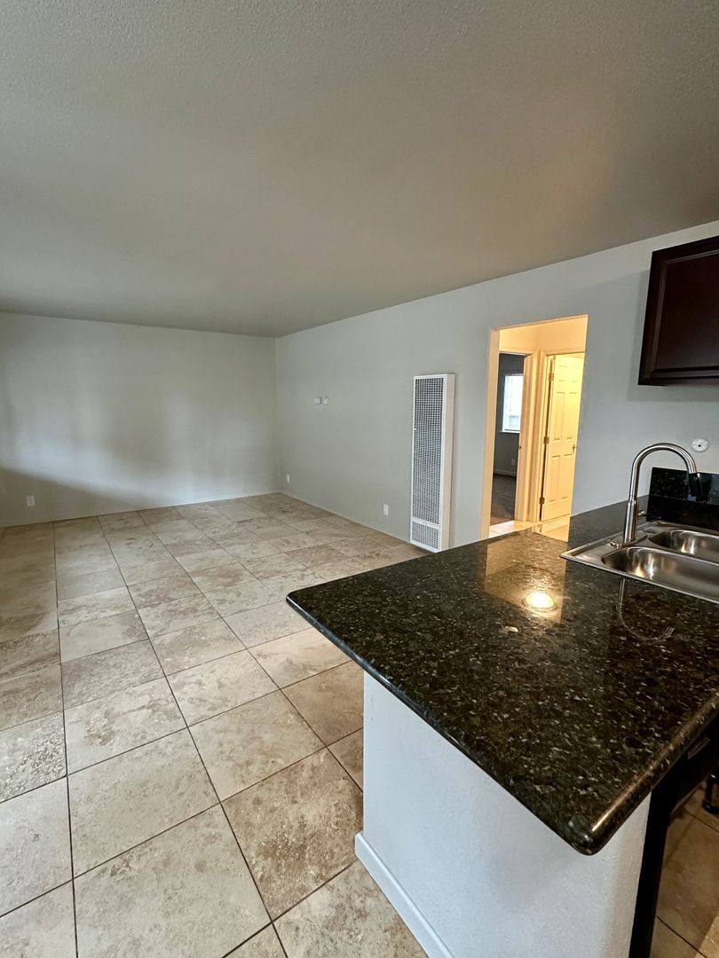 Apartment for rent at 337 N Merrill Ave, Willows, CA 95988
