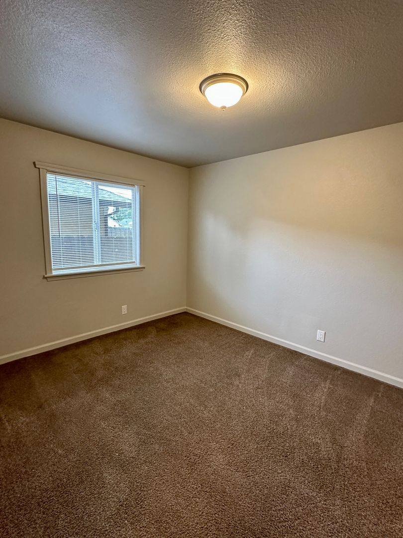 Apartment for rent at 337 N Merrill Ave, Willows, CA 95988