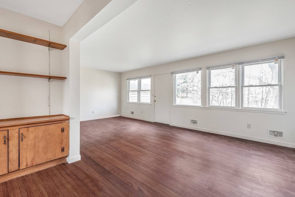 Townhouse for rent at 1 -16 Locust Rd, Battle Creek, MI 49037