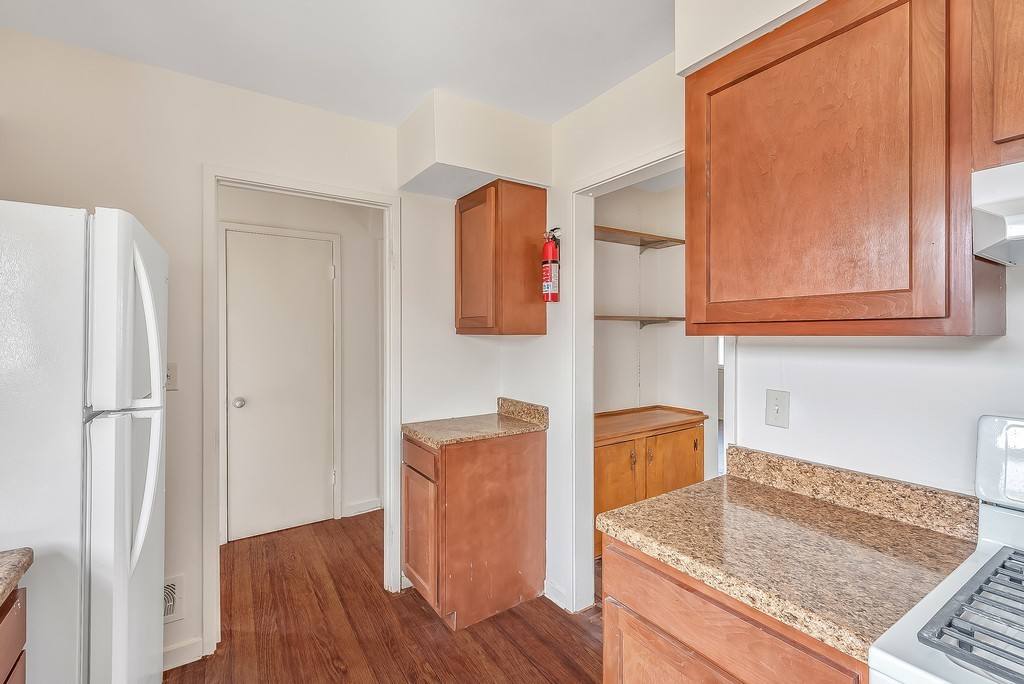 Townhouse for rent at 1 -16 Locust Rd, Battle Creek, MI 49037