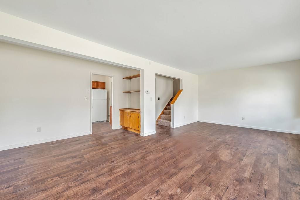 Townhouse for rent at 1 -16 Locust Rd, Battle Creek, MI 49037