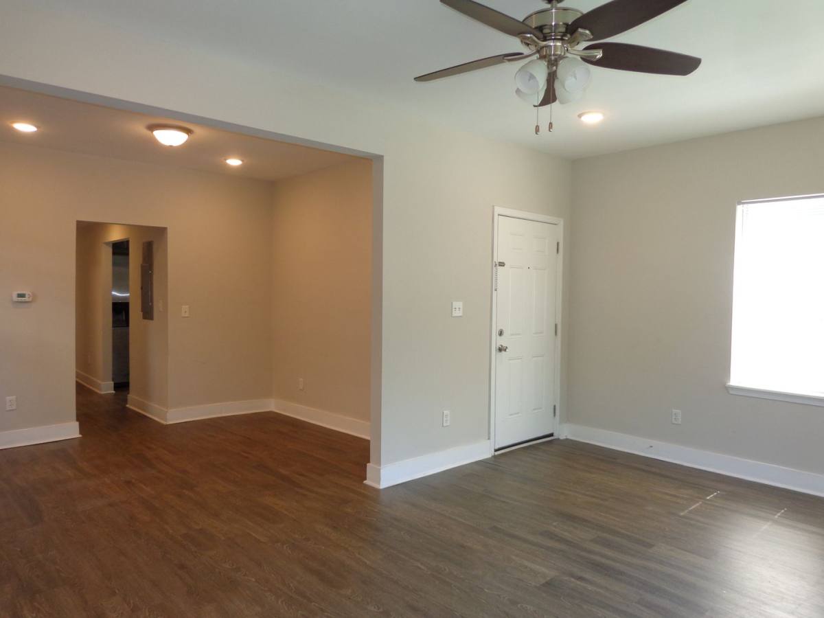 Apartment for rent at 1400 Hampton Blvd, Norfolk, VA 23517