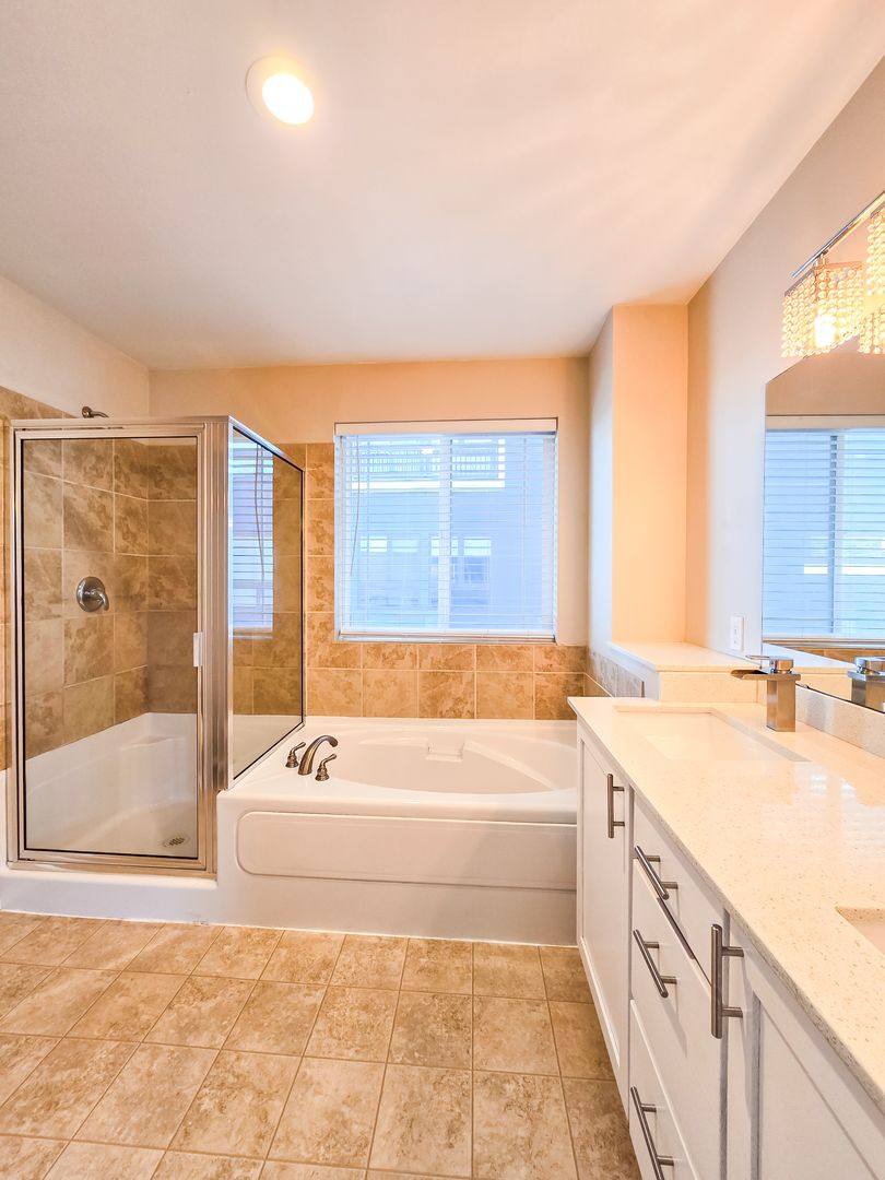 Townhouse for rent at 2004 32nd St #A, Everett, WA 98201