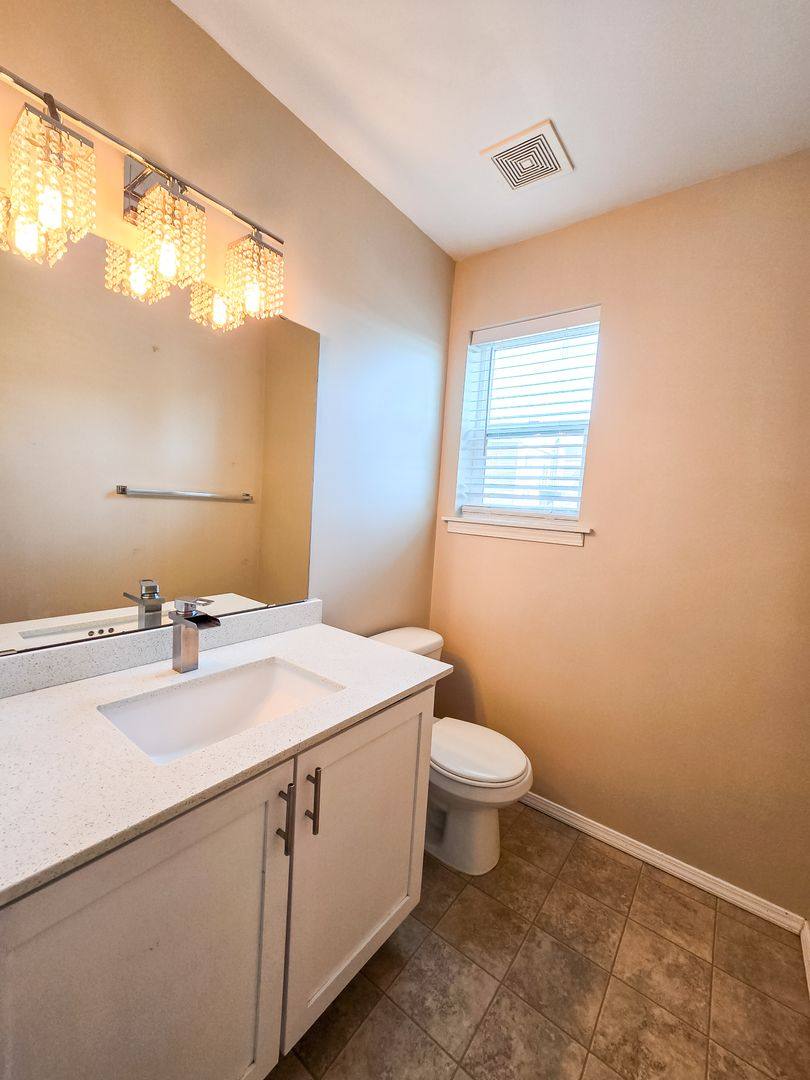 Townhouse for rent at 2004 32nd St #A, Everett, WA 98201