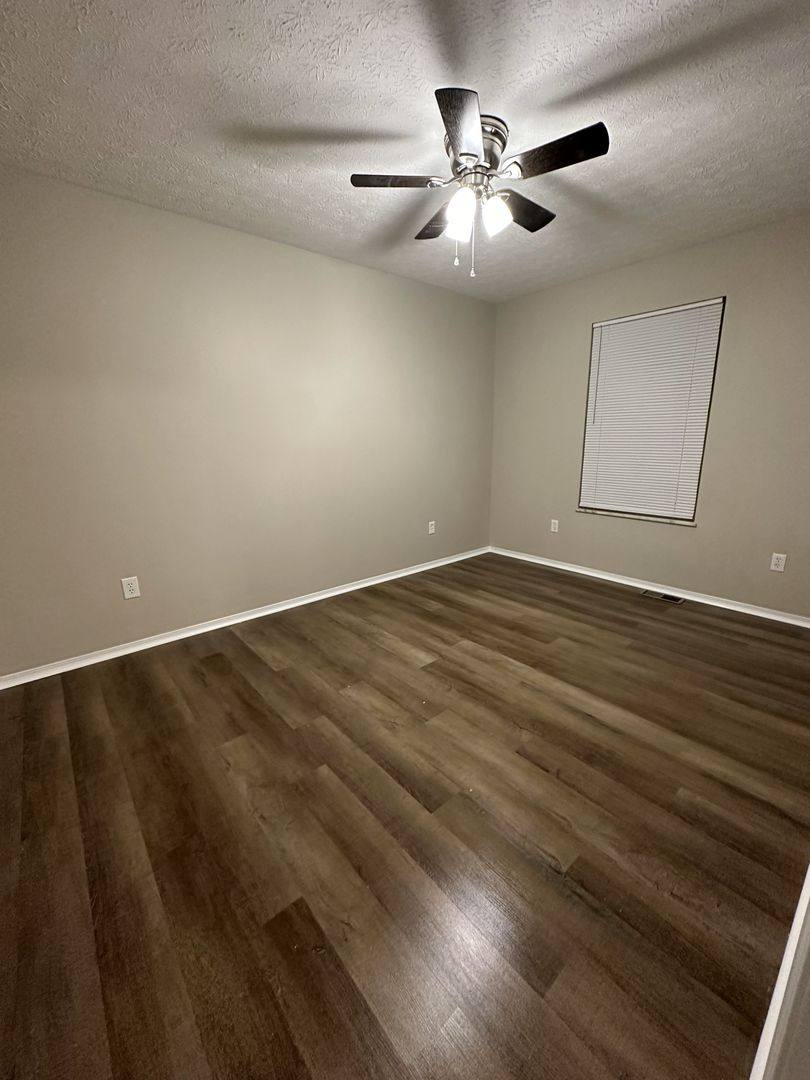 Apartment for rent at 365 Prairie Dr, Louisville, KY 40229