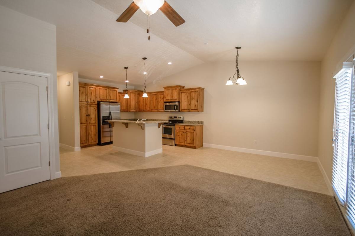 Apartment for rent at 967 W 1055 N, Orem, UT 84057