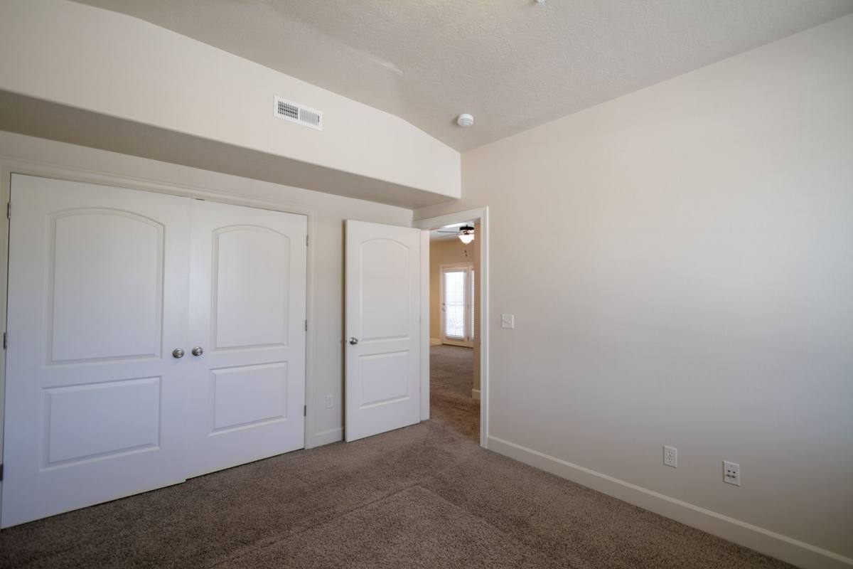 Apartment for rent at 967 W 1055 N, Orem, UT 84057