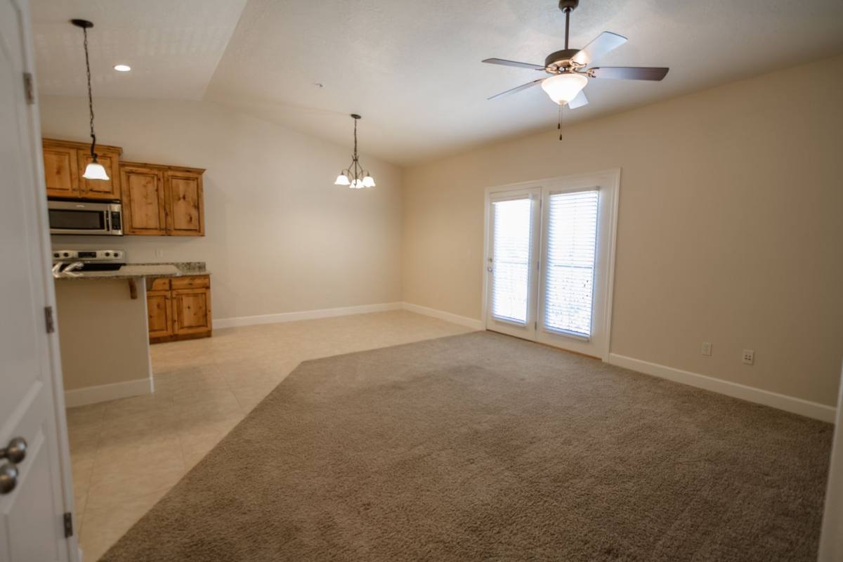 Apartment for rent at 967 W 1055 N, Orem, UT 84057