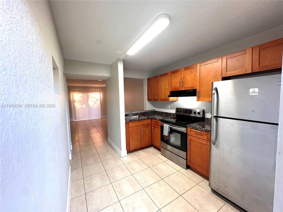Apartment for rent at 95 NE 41st St, Fort Lauderdale, FL 33334