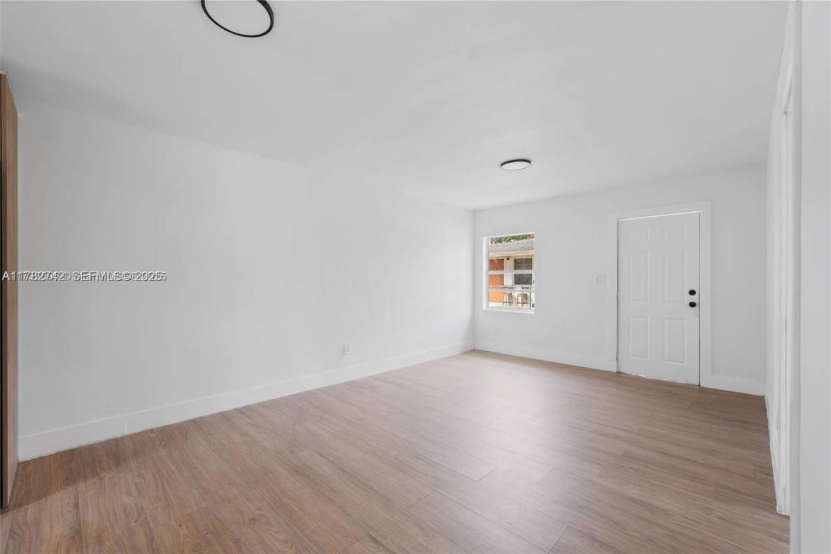 Apartment for rent at 417 NW 15th Ave, Fort Lauderdale, FL 33311
