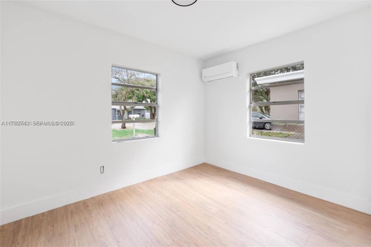 Apartment for rent at 417 NW 15th Ave, Fort Lauderdale, FL 33311