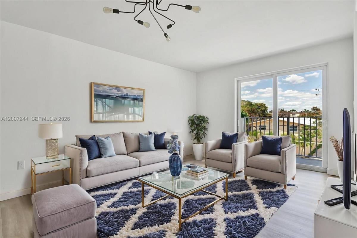 Apartment for rent at 620 SW 10th St #301, Miami, FL 33130