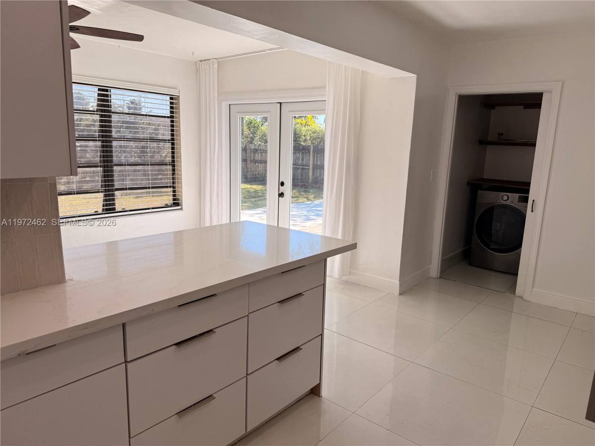 House for rent at 2818 Bahama Dr, Hollywood, FL 33023