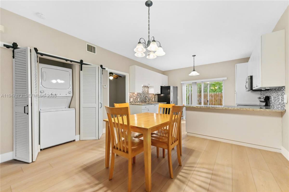 Condo for rent at 4802 Washington St #5, Hollywood, FL 33021