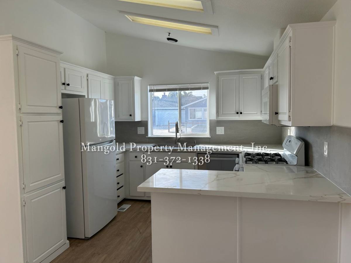 House for rent at 15665 Jennifer Court, Salinas, CA 93906