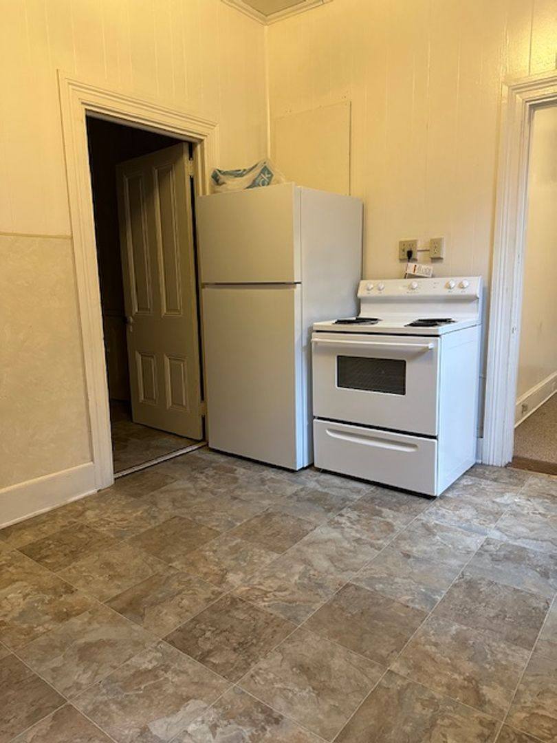 Apartment for rent at 19 E Main St, Strasburg, PA 17579