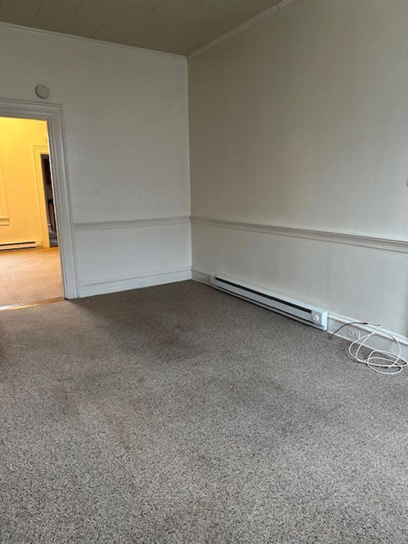 Apartment for rent at 19 E Main St, Strasburg, PA 17579