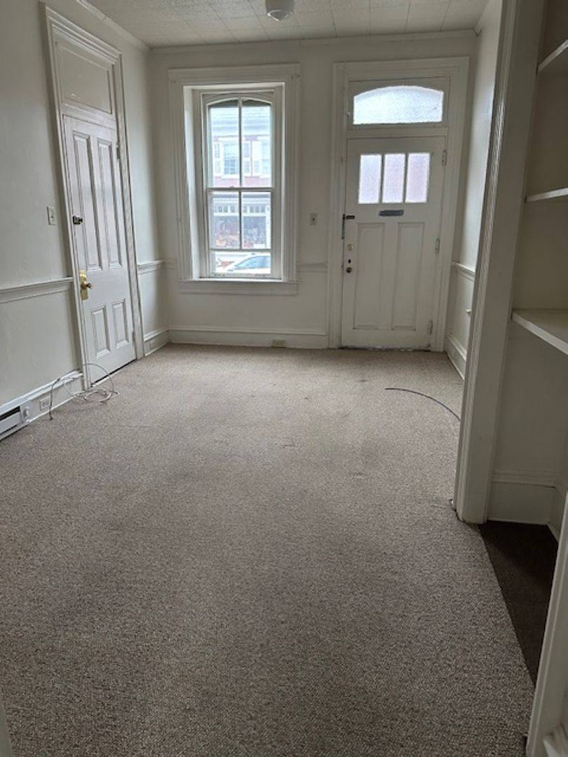 Apartment for rent at 19 E Main St, Strasburg, PA 17579