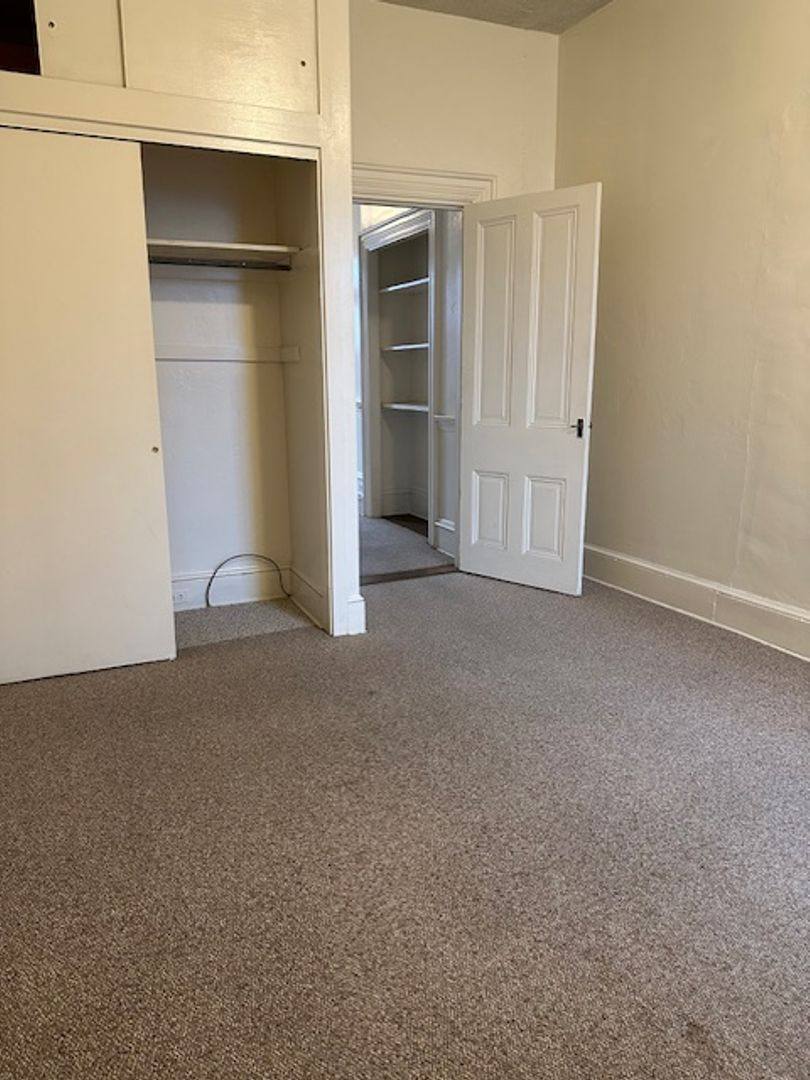 Apartment for rent at 19 E Main St, Strasburg, PA 17579