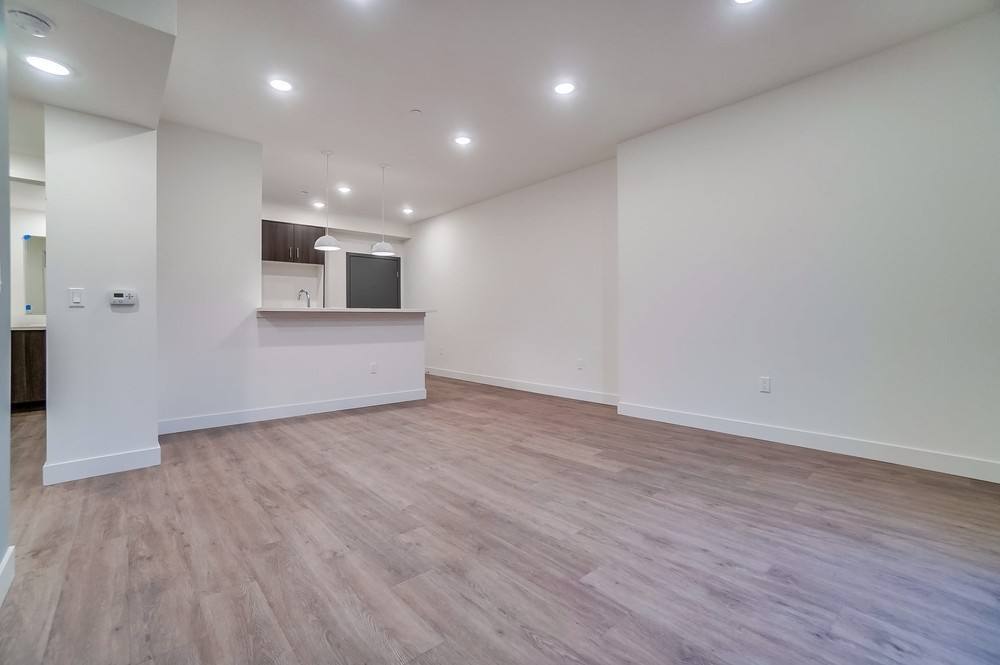 Apartment for rent at 8600 Glenoaks Blvd, Sun Valley, CA 91352