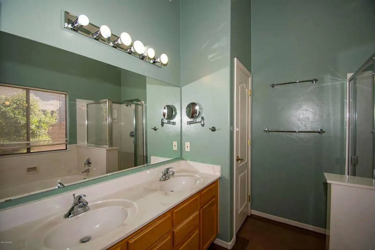 House for rent at 11557 N Flat Iron Dr, Tucson, AZ 85737