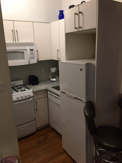 Apartment for rent at 1007 Lexington Ave #3R, New York, NY 10021