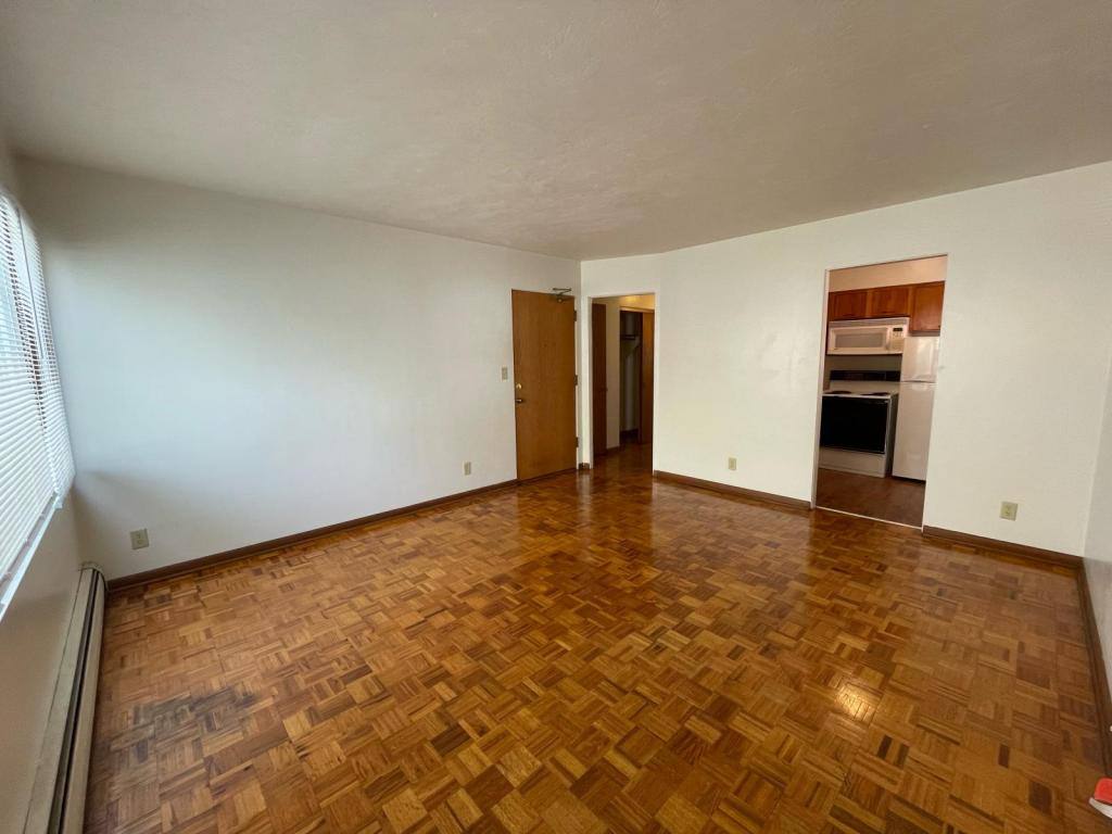 Apartment for rent at 1821 G St #4, Lincoln, NE 68508